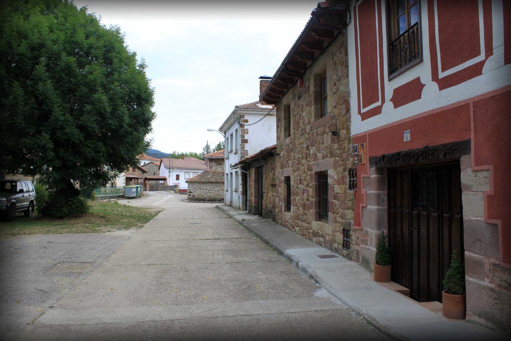 Penzion Casa Entrenidos Mudá Exteriér fotografie